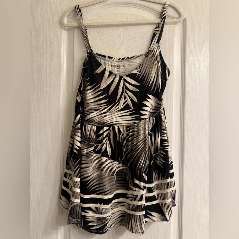 Torrid Black Cream Tropical Print Super Soft V-Neck Babydoll Top Blouse - size 1